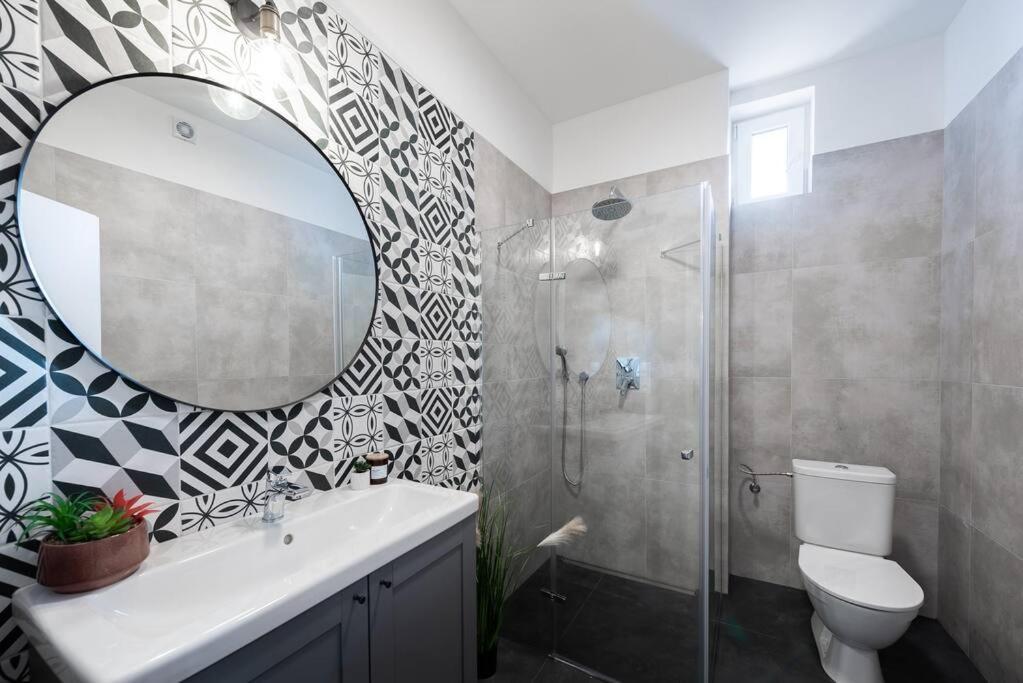 Sweet Cozy Apartment Prague Close To Mala Strana المظهر الخارجي الصورة